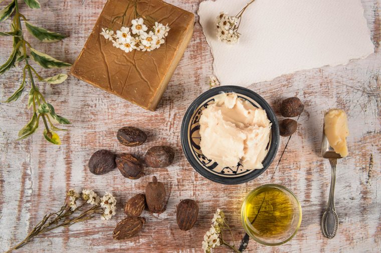 ماسک مرطوب کننده برای پوستهای خشک